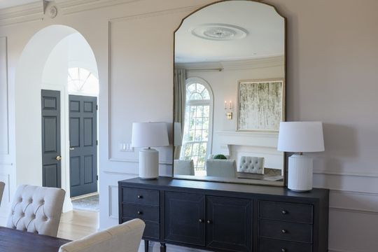 dining room arched manor picture frame molding