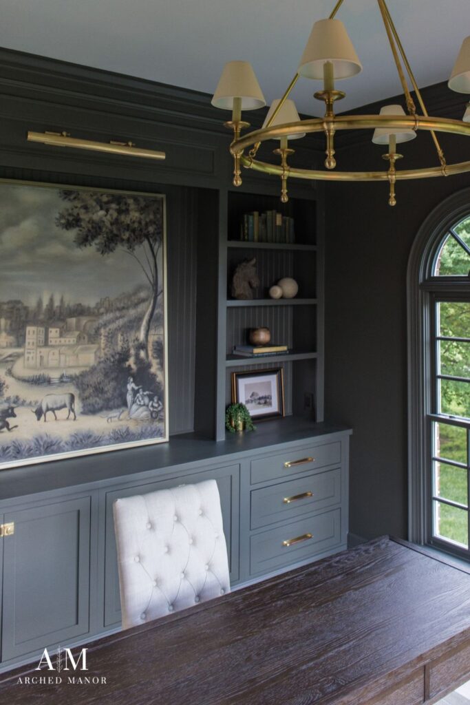 Cabinet painted with sprayer