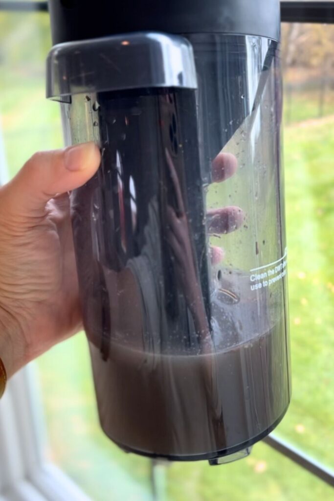 Vacuum Mop Combo with dirty water
