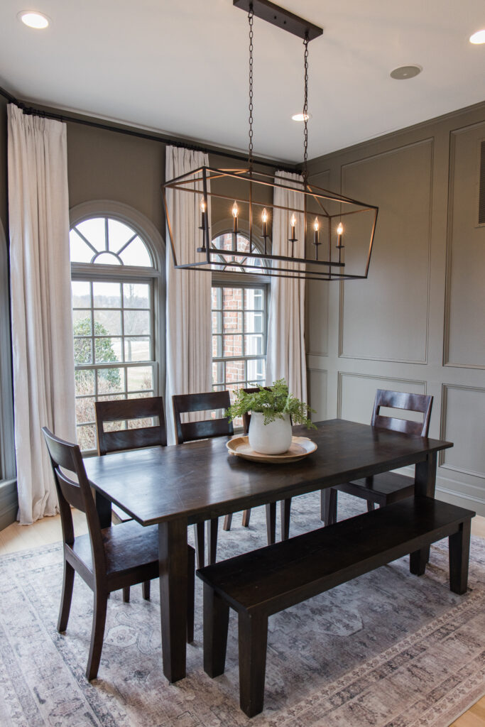 Linear pendant light
