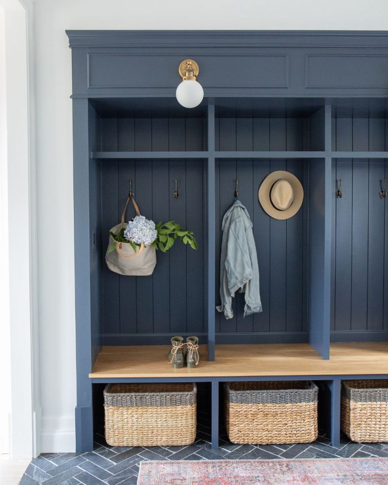 Hale Navy by Benjamin Moore